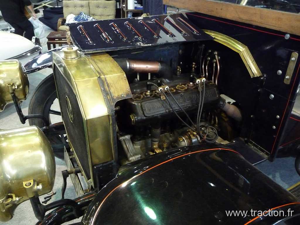 2011_epoquauto (43).jpg - 05/11/2011 - 69000 LYON - EPOQU'AUTO - 33ème Salon International Autos & Motos Anciennes - PANHARD LEVASSOR